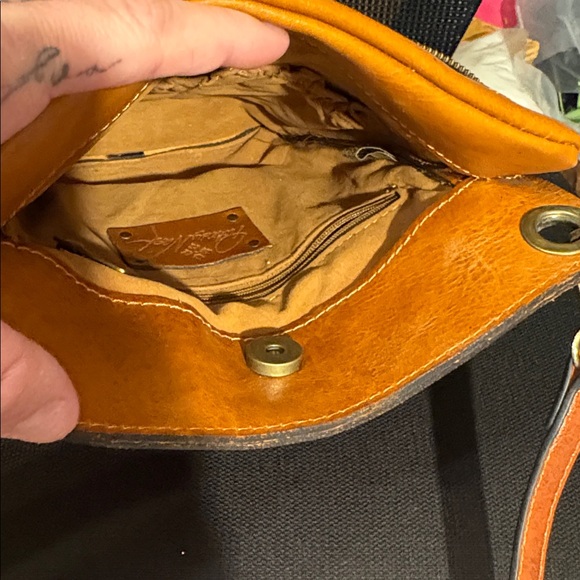 Like New Patricia Nash ❤️Crossbody - Picture 6 of 8
